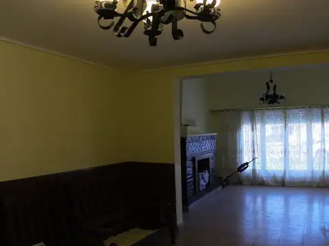 Casa en Venta en Moron, USD 100.000