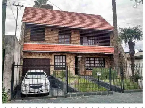 Casa Chalet en venta en Quilmes Centro