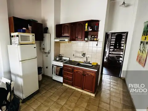 Departamento 1 dormitorio con balcón al frente
