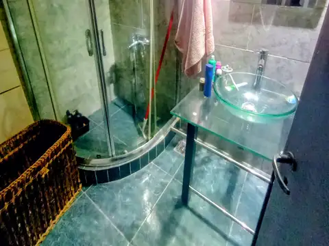 Depto Tipo Casa 4 ambientes con 2 baños