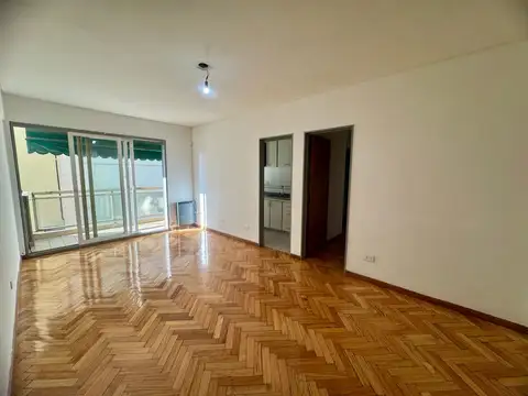 Alquiler de departamento 3 ambientes con balcón en Palermo