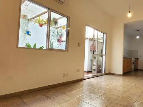 Depto Tipo Casa en Venta de 1 dormitorio