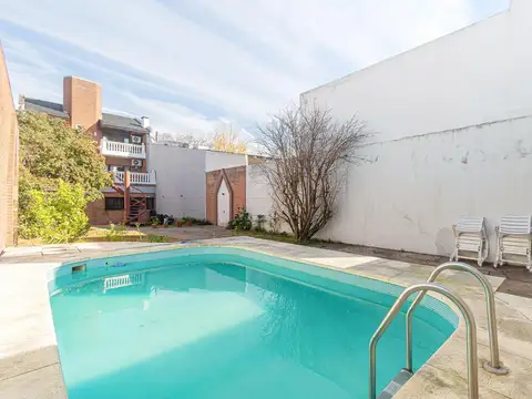 Venta de Casa Lote propio en Flores Sur