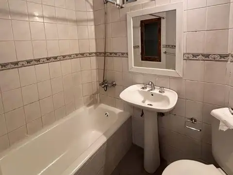 2 Ambientes Amplios y Luminos