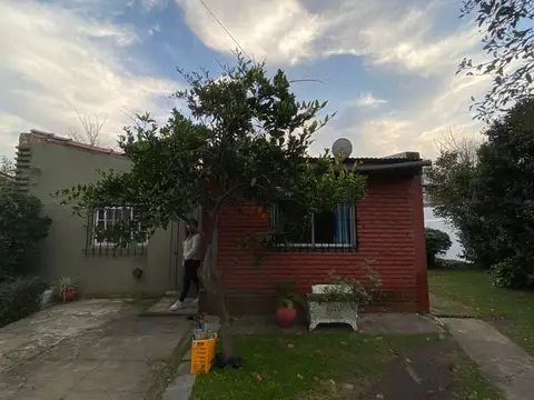 Casa en venta en villa elisa