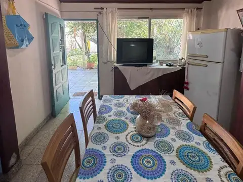 Casa 3 ambientes con 1 baño