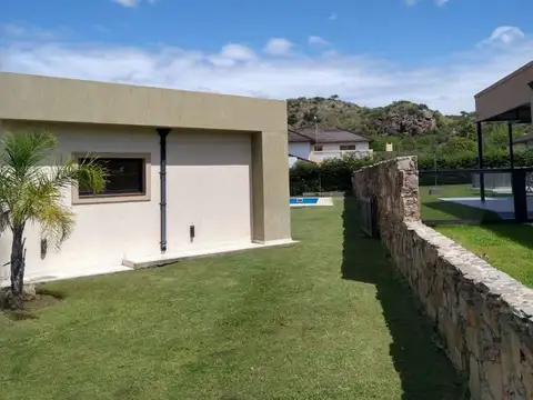 Casa en Venta en Juana Koslay, USD 285.000