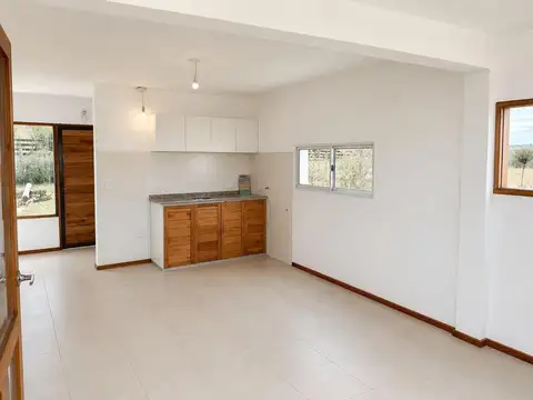 Casa 3 ambientes con 2 baños