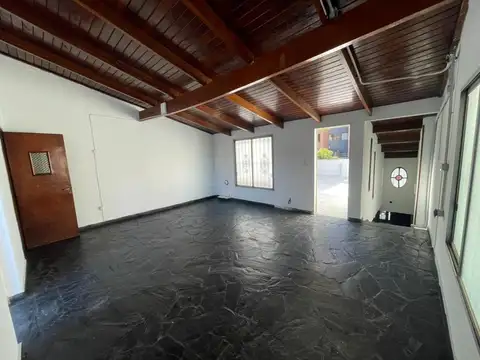 Casa en Alquiler en Alberdi, $ 1.500.000