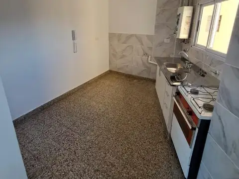 Departamento en Alquiler en Parque Avellaneda, $ 680.000