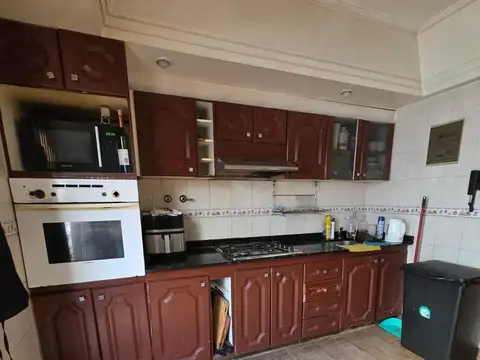 Depto Tipo Casa en Alquiler en Monte Castro, $ 3.600.000