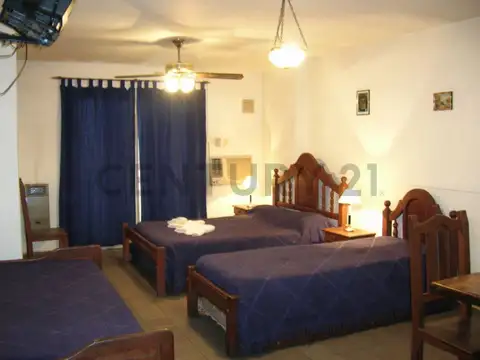 Venta Edificio de 13 Dptos y Local Comercial B° Centro