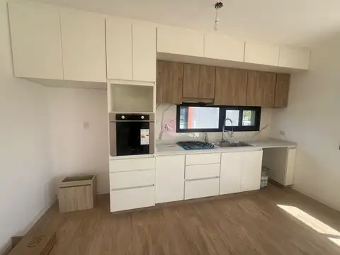 Casa en Venta en Pilar del Este - Santa Lucia, USD 198.000