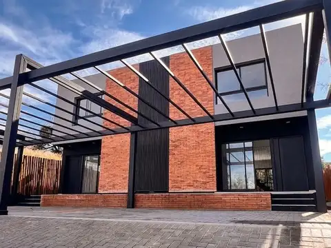 DÚPLEX TRES DORMITORIOS A ESTRENAR- HOUSING LAS MARÍAS