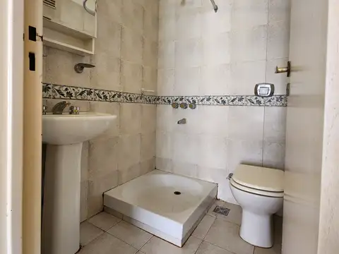 Departamento en Alquiler en Banfield, $ 360.000