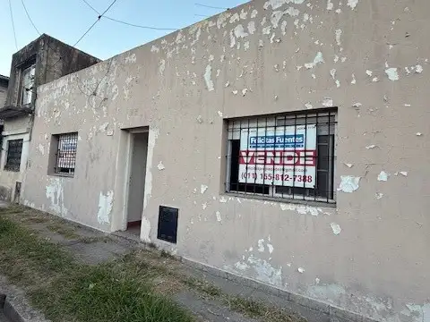 PH 2 Ambientes con Patio Venta Valverde y Marabotto Tigre Usd.58.000