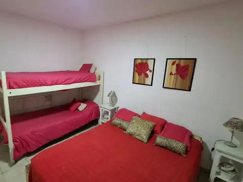 VENTA CASA 2 DORMITORIOS ESTANCIA VIEJA PILETA