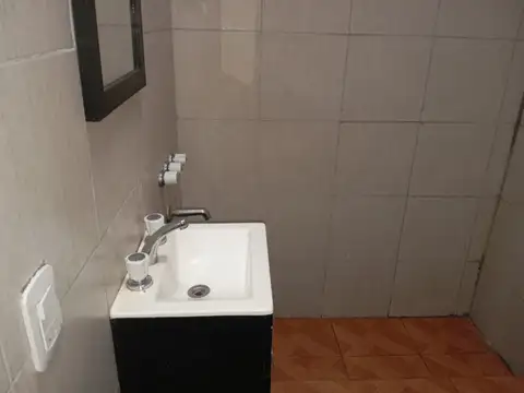 Mateo Echegaray 5100, Piso 0