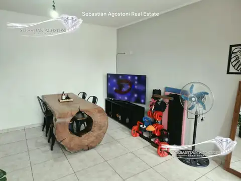 Depto Tipo Casa en Alquiler de 2 dormitorios