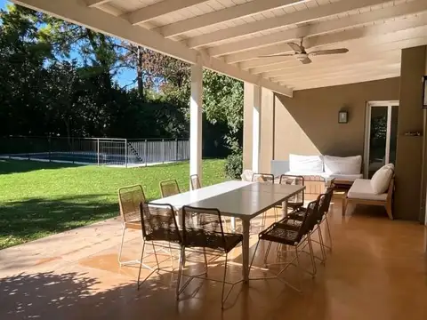 Casa 5 Ambientes en Martindale