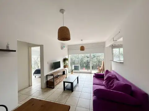 Venta Dpto 2 amb con 2 cocheras cub. Beccar