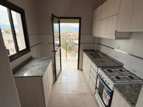 DEPARTAMENTO A METROS DE URQUIZA - GUAYMALLEN