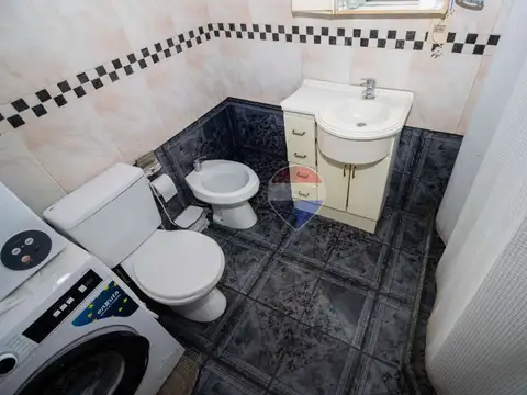 VENTA Casa PH y Depósito. Con Renta por vencer
