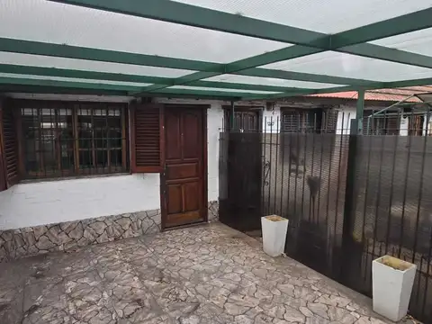 3 De Febrero 1200, Piso PB