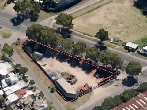 Amplio terreno con galpon listo para trabajar