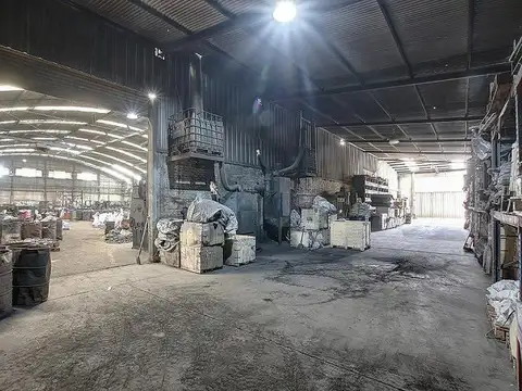Excelente deposito en venta en La Matanza de 6400 m2 cub. Precio muy bajo de mercado