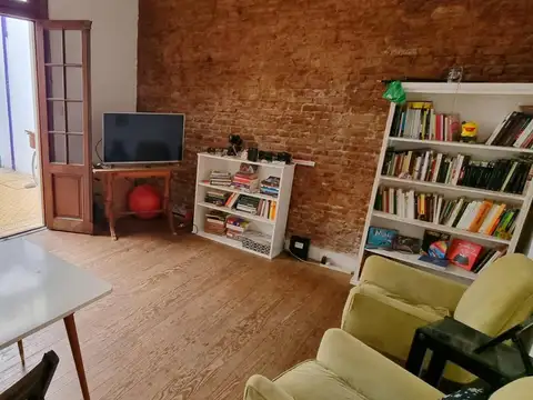 Depto Tipo Casa en Venta 50 años