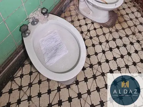 Casa 3 ambientes con 11 baños