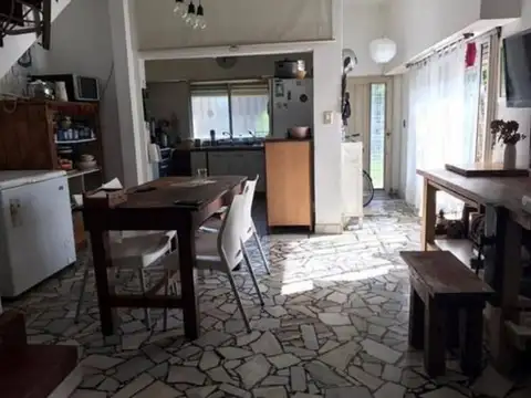 Depto Tipo Casa en Venta de 4 ambientes