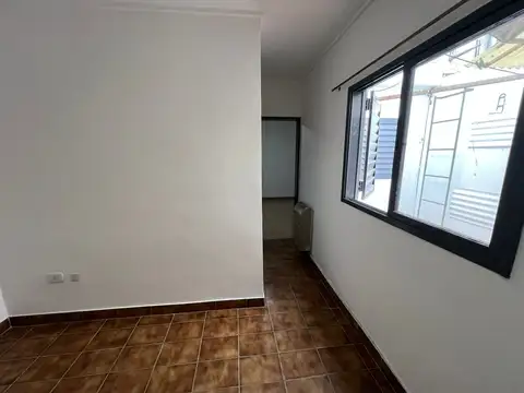 Depto Tipo Casa en Alquiler de 1 dormitorio