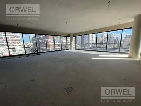 Luis Maria Campos  al 1100