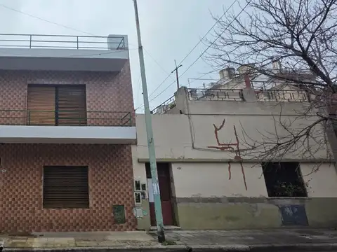 CASA DE 7 AMBIENTES EN VENTA, PARQUE CHACABUCO