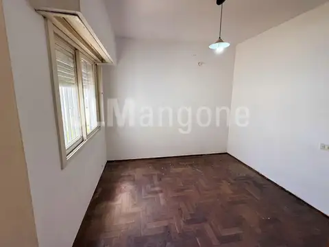 Depto Tipo Casa en Alquiler 60 años