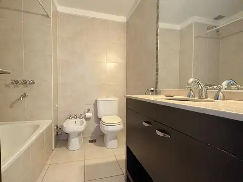 Departamento en Alquiler con 1 cocheras