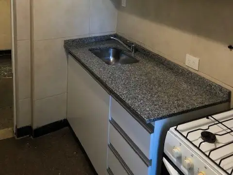 Casa 9 ambientes con 4 baños