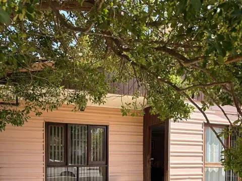 Casa 2 ambientes con 1 baño