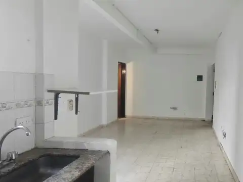 Depto Tipo Casa en Alquiler de 2 ambientes