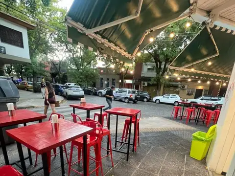 ESQUINA SIN EXPENSAS CON SOTANO HABILITADO CON DECK