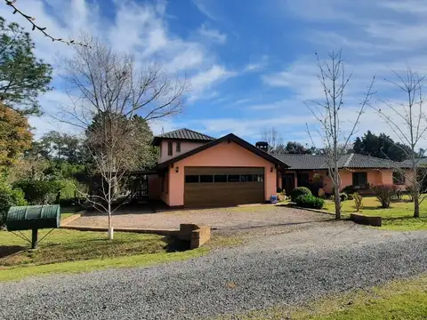 Casa en Venta en Lujan, USD 280.000