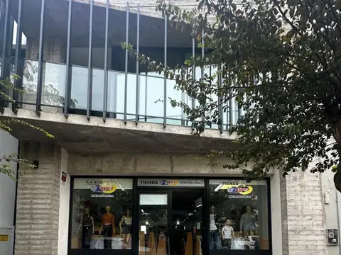 Local en Venta Via Pública