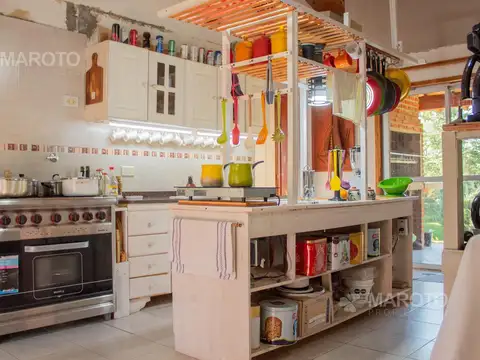 Venta casa 3 ambientes con amplio parque y pileta en Escobar - Barrio Portal de Escobar