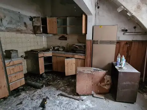 Casa 3 ambientes con 1 baño