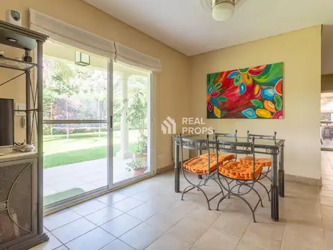 Casa en Venta en Septiembre, USD 380.000
