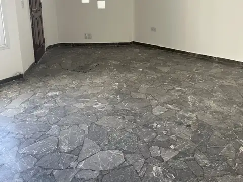 Depto Tipo Casa en Alquiler de 2 dormitorios