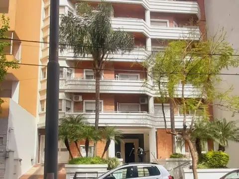 Departamento 3 ambientes con cochera en Ramos Mejia