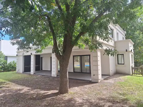 Casa - Alquiler - Argentina, City Bell - Club de Campo Grand Bell  467 5000